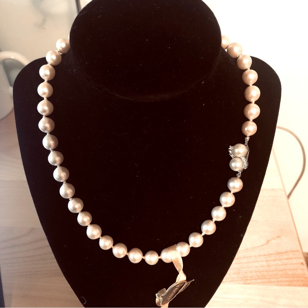 COPY - Gorgeous Vintage Laguna Faux Pearl 17” Necklace